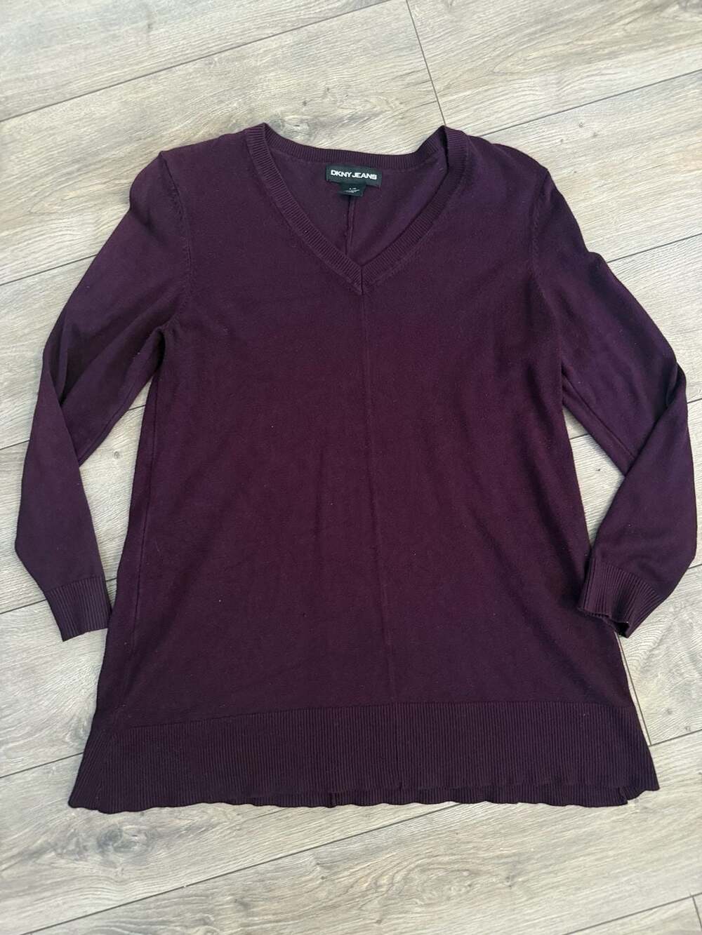 DKNY Jeans Womens Purple Long Sleeve V-Neck Sweater Size L